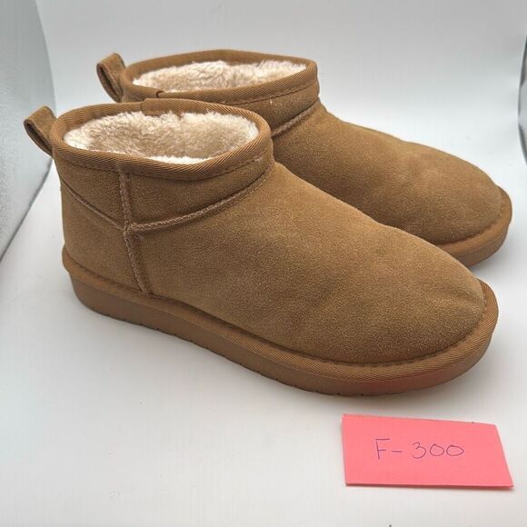 CUSHIONAIRE Women's Hip 2 Genuine SuedeβAnkle Snow Boots SIZE 7 CHESTNUT PREOWNE - Picture 1 of 7